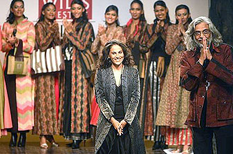 A female star cannot lift a big budget film: Muzaffar Ali